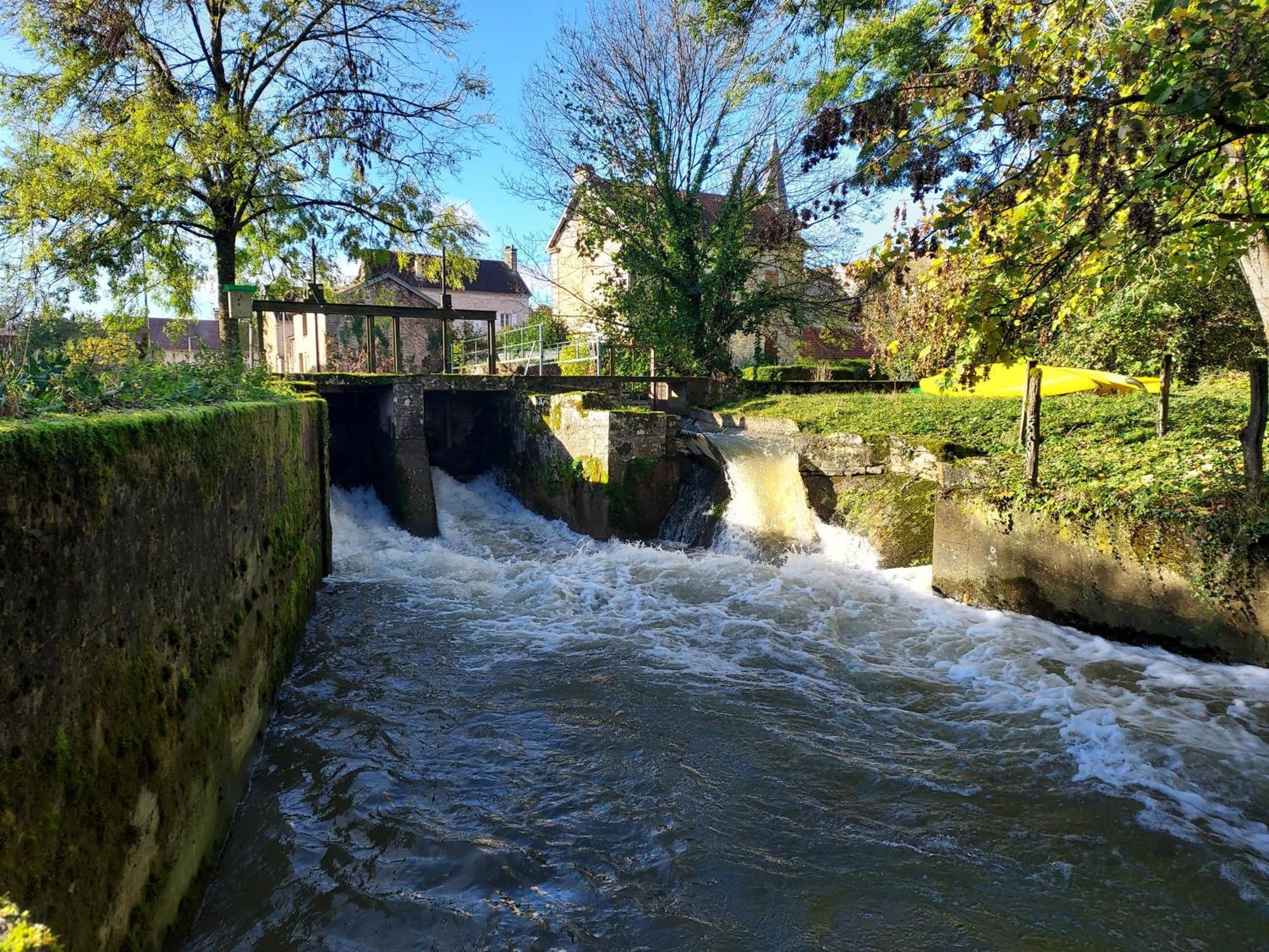 Apartament Chambre Independante Dans Le Moulin Pouilly-sur-Vingeanne Zewnętrze zdjęcie